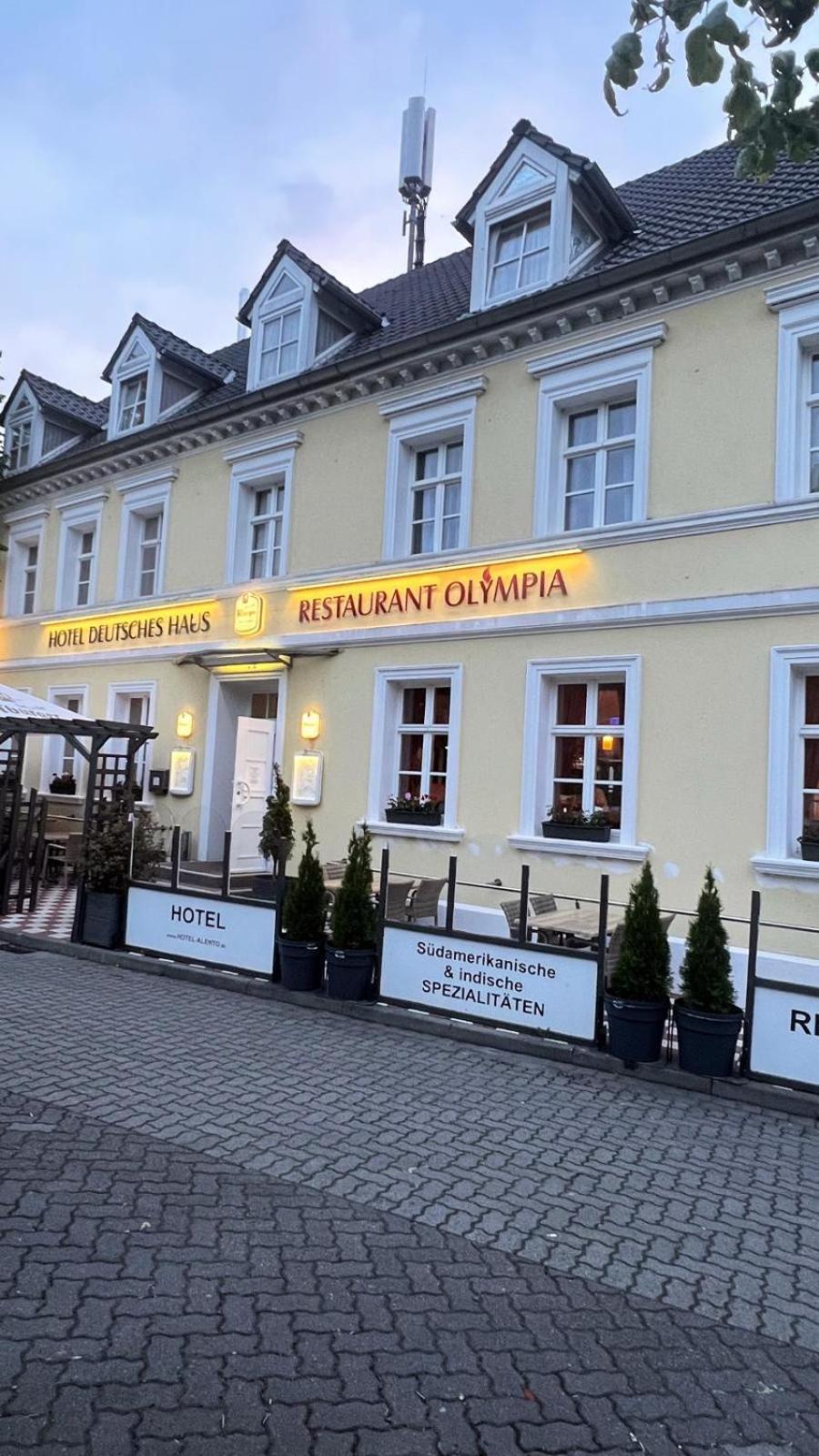 Hotel Alento Im Deutschen Haus Restaurant Olympia Magdeburg Exteriör bild