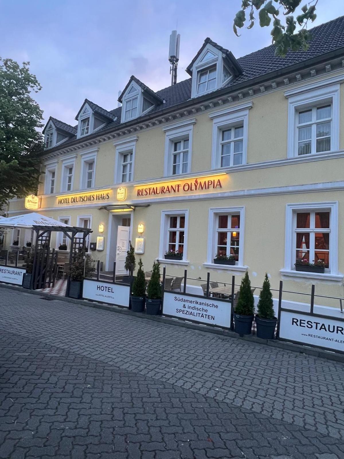 Hotel Alento Im Deutschen Haus Restaurant Olympia Magdeburg Exteriör bild