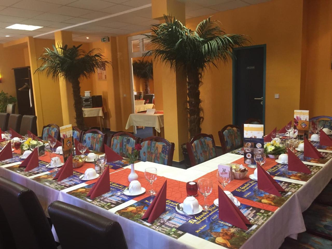 Hotel Alento Im Deutschen Haus Restaurant Olympia Magdeburg Exteriör bild